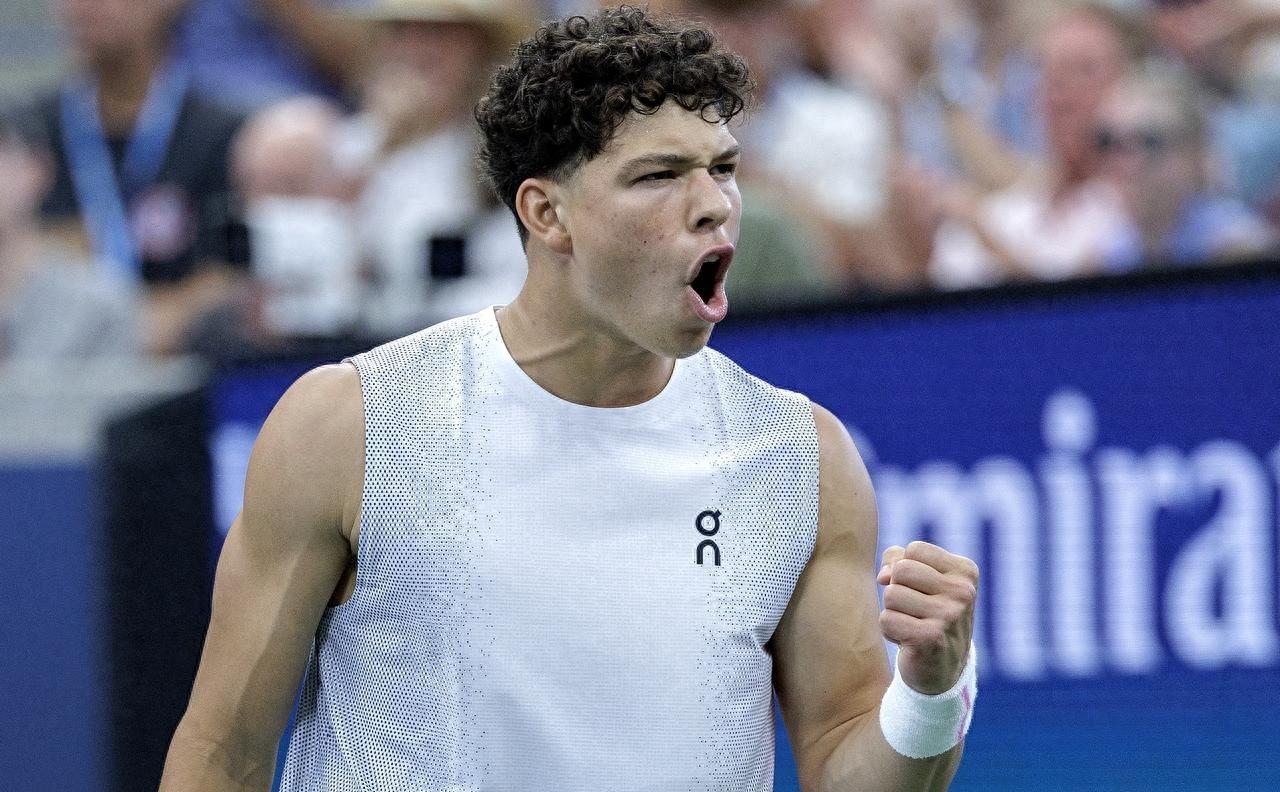 塔图姆爆冷击败掘金比利亚雷亚尔窗口期迎来里程碑，现场解说直呼：中超冲刺阶段刷纪录