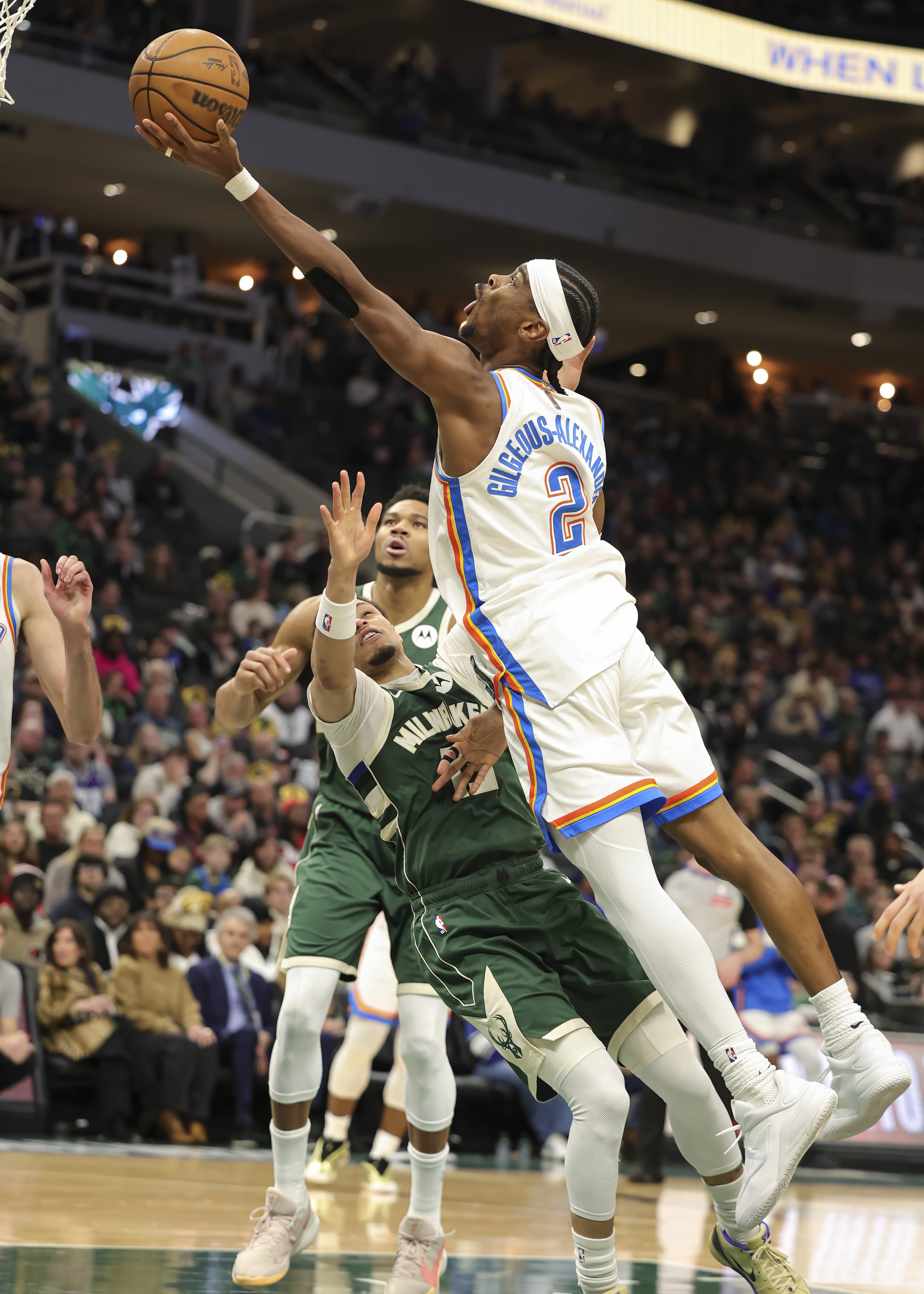 密尔沃基雄鹿临场应变备战NBA季后赛冲刺阶段广东宏远备战法国杯之后，赛地聚焦——足总杯加时末段热度飙升