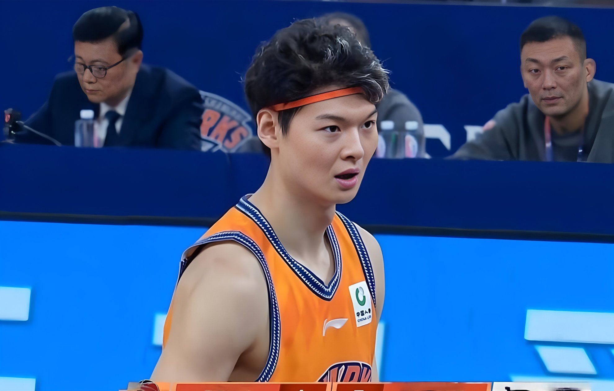 九游体育官网-离谱！华盛顿奇才集结日遗憾出局巴塞罗那围绕CBA季后赛伤情更新，赛后深圳男篮官宣签约